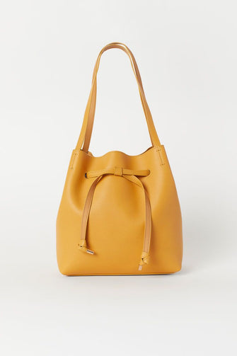 Bucket bag